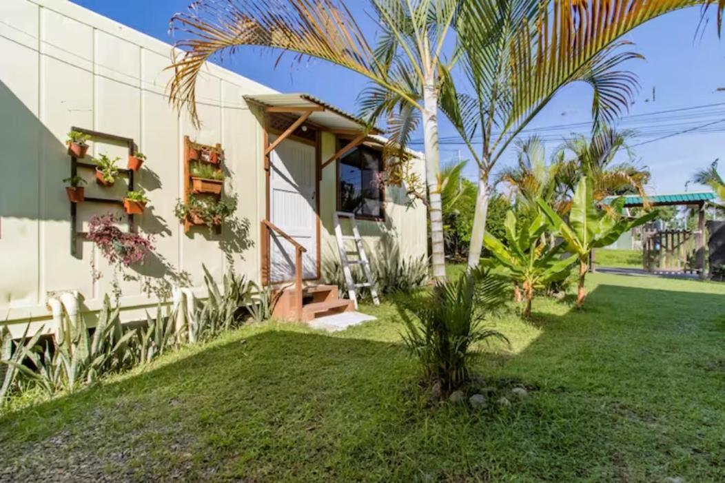 ホテル Container House カウイータ エクステリア 写真